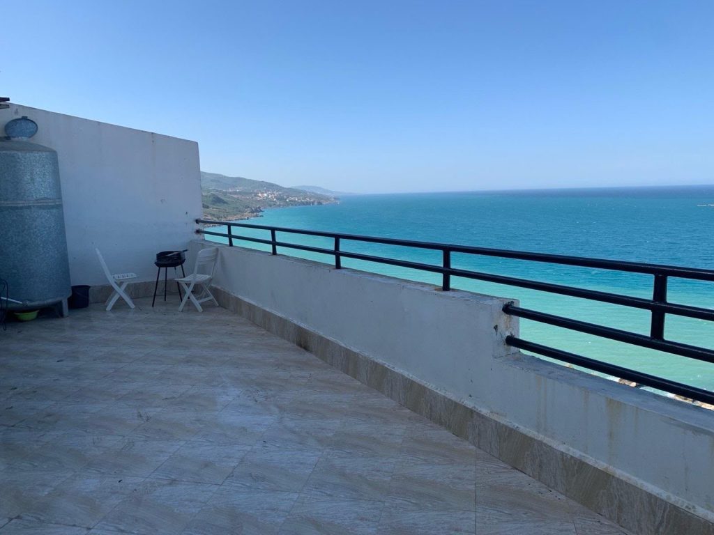 Appartement de 2 chambres avec vue sur mer à Tigzirt