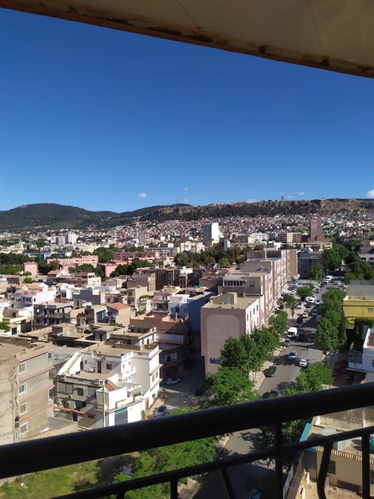 Appartement moderne de 3 chambres à Tlemcen, photo 11