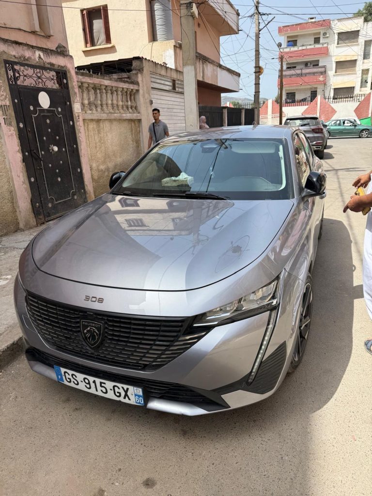 Peugeot 308, photo 1
